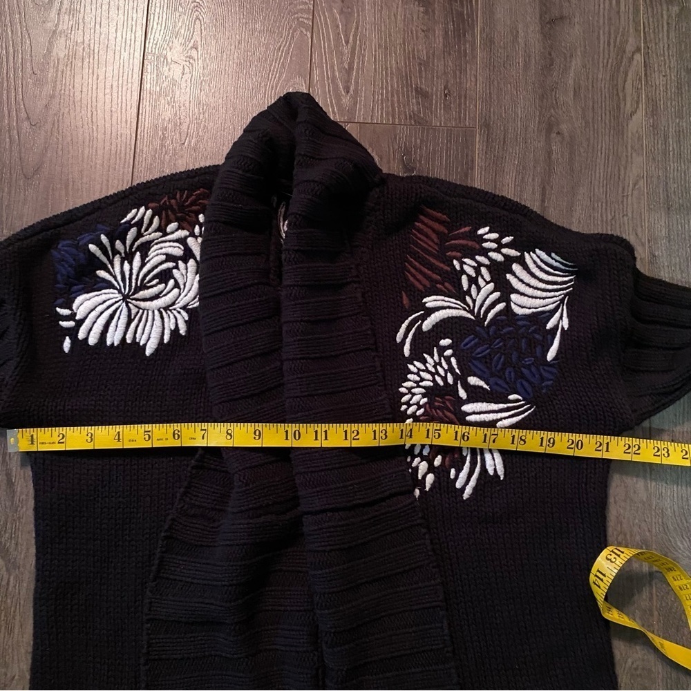 Guess knit long cardigan open front embroidered floral details heavy - Picture 12 of 16